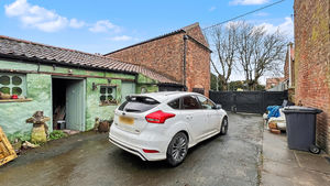 Photo 16- click for photo gallery